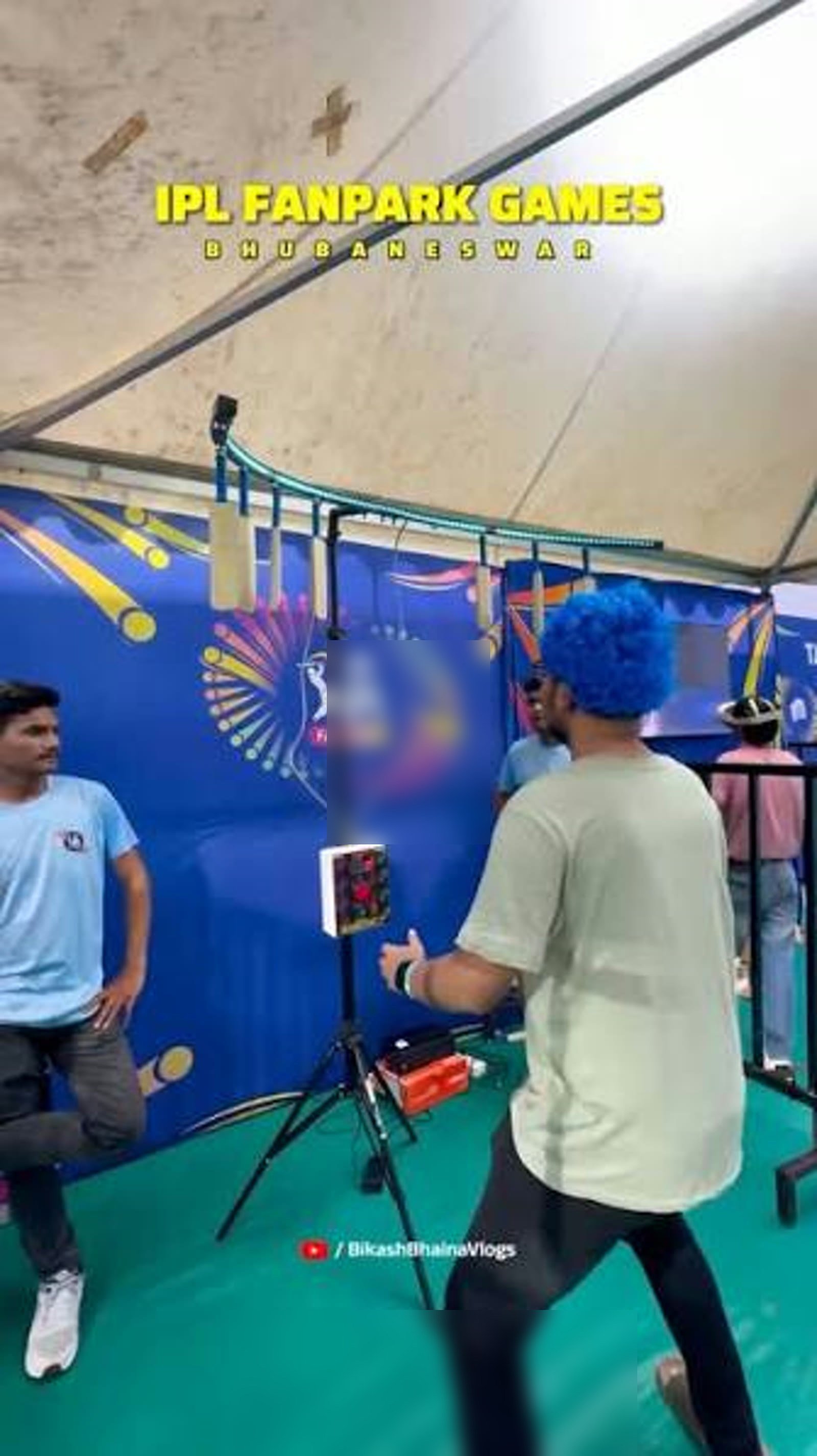IPL Fan Park Falling Bat